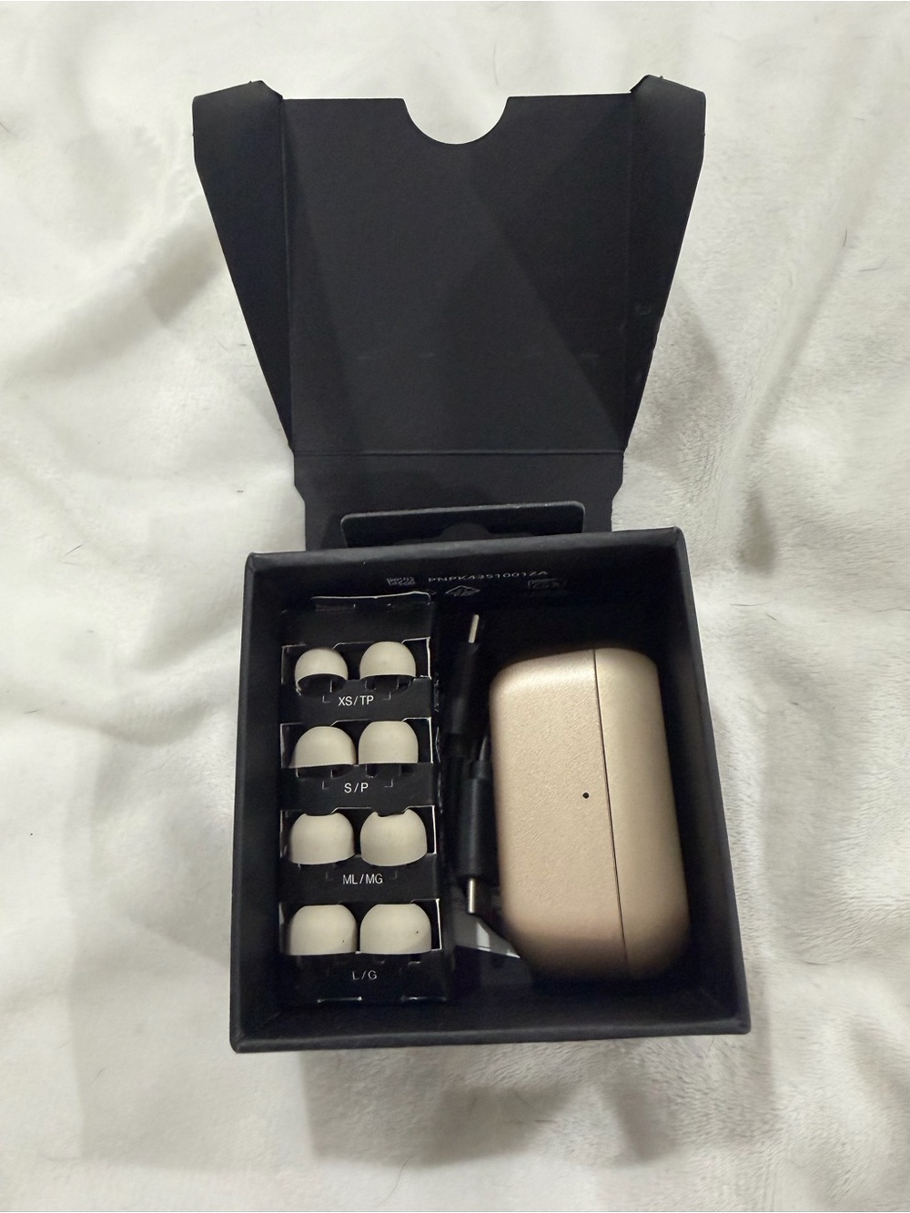 Tecnics Wireless Earbud Headphones with Gold Charging Case